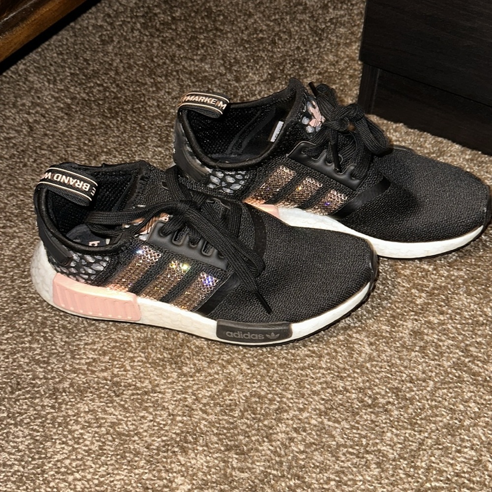 Custom Adidas NMD - Picture 2 of 4